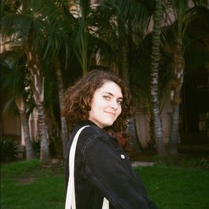 Meet your Posher, Laura